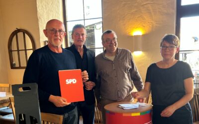 SPD Güls wählt neuen Vorstand und ehrt Berti Hahn